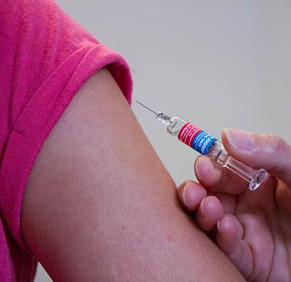 Вакцинацию подростков против ВПЧ планируют ввести в региональный календарь прививок Иркутской области