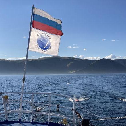 Плавучий университет с учеными и студентами российских вузов отправился в экспедицию на Байкале