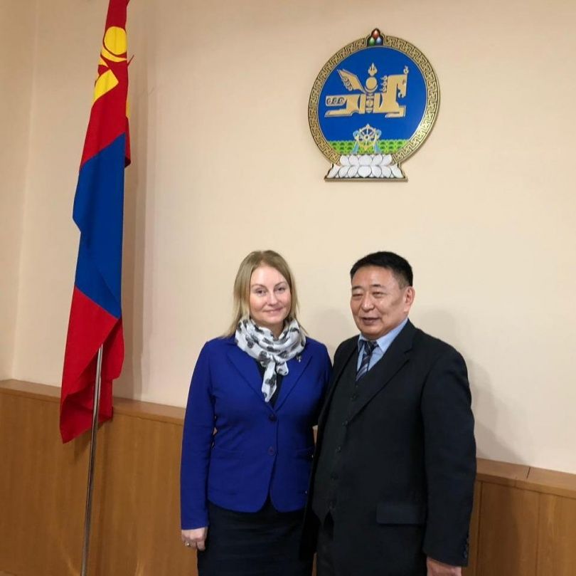 Директор ФГБНУ НЦ ПЗСРЧ Рычкова Л.В. посетила с рабочим визитом генеральное консульство Республики Монголия в г. Иркутске 
