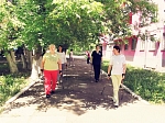 Обучение сотрудников технике скандинавской ходьбы состоялось в клинике Научного центра 15 июня